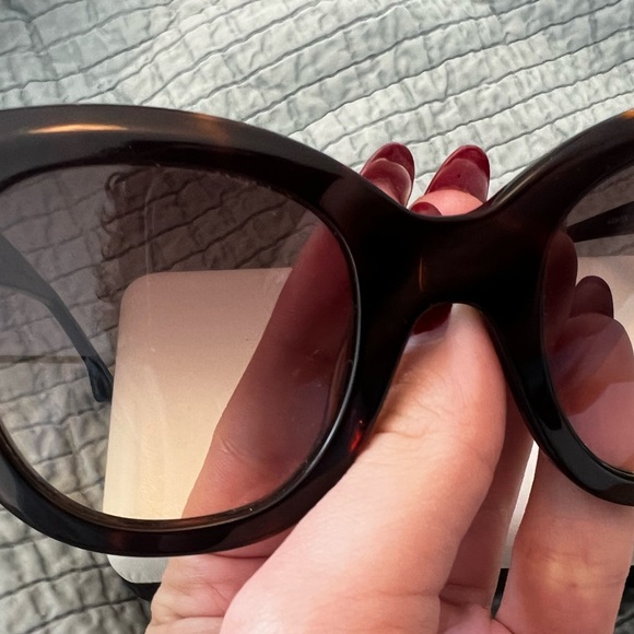 Alice and Olivia Black Sunglasses - Picture 5 of 5